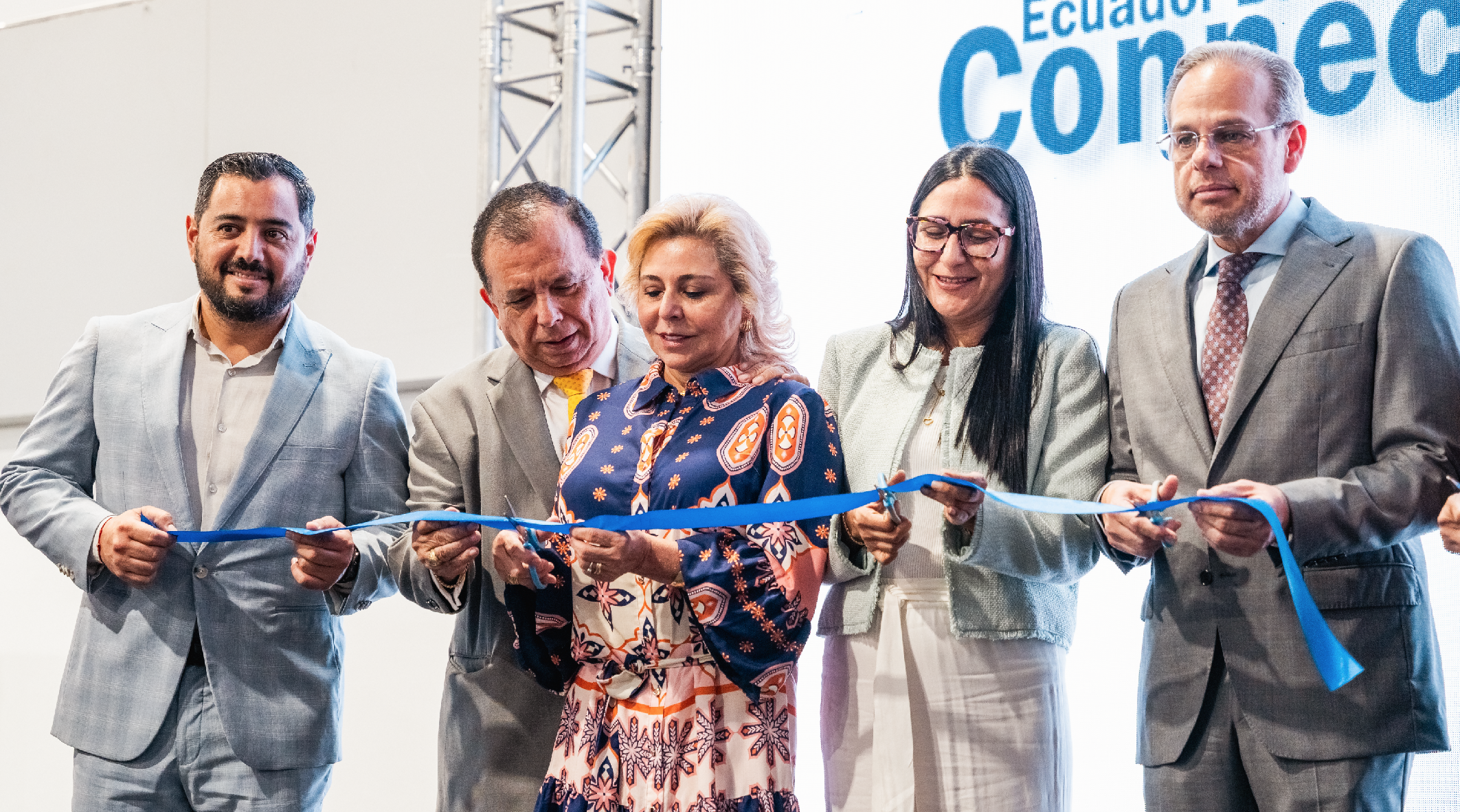 IEPS proyecta la oferta de la Economía Popular y Solidaria en Ecuador Business Connect 2026